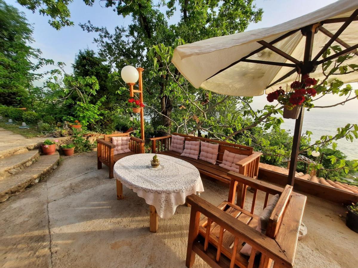 Robinson Sunset Guest House Lagadin Ngoại thất bức ảnh