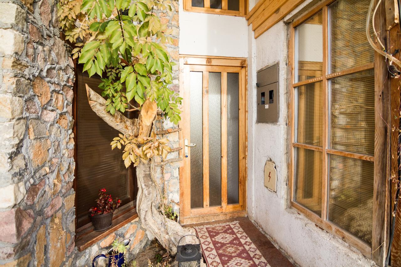 Robinson Sunset Guest House Lagadin Ngoại thất bức ảnh